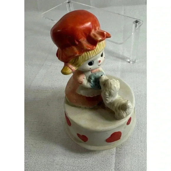 Vtg. 1982 Rotating Music‎ Box Girl as Clown w/Dog red hearts- Works Great - Picture 7 of 7